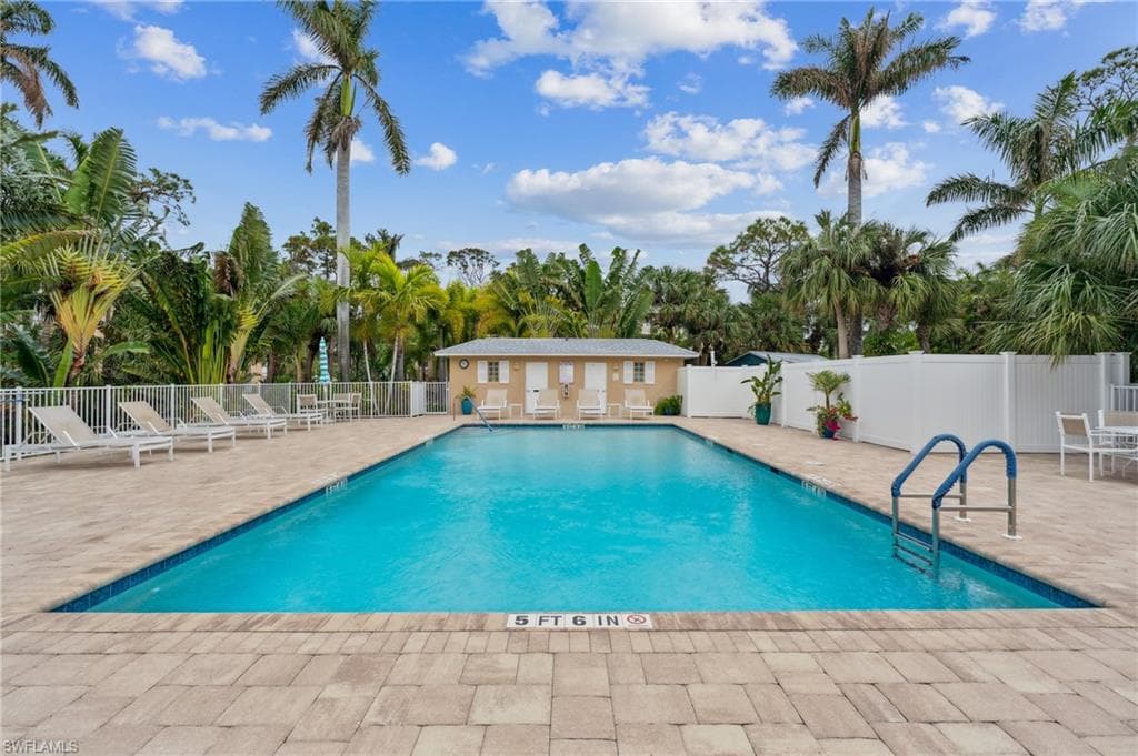3031 Sandpiper Bay CIR F205-36