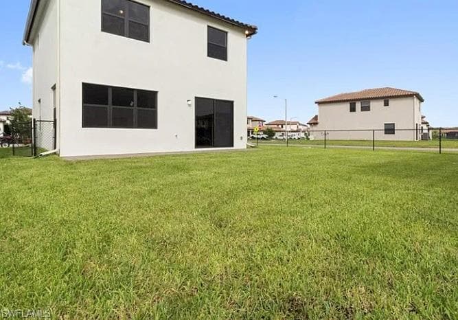 5626 Carrara DR-20