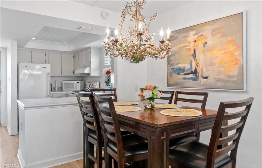 5 High Point CIR W 206-15