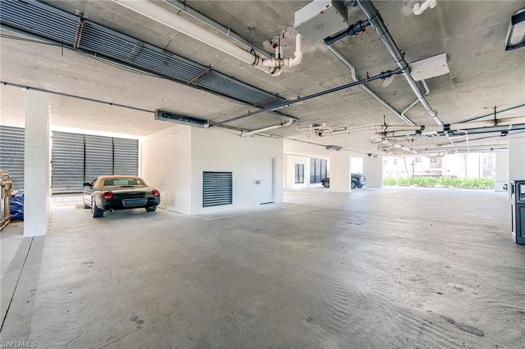 8400 Estero BLVD 903-7