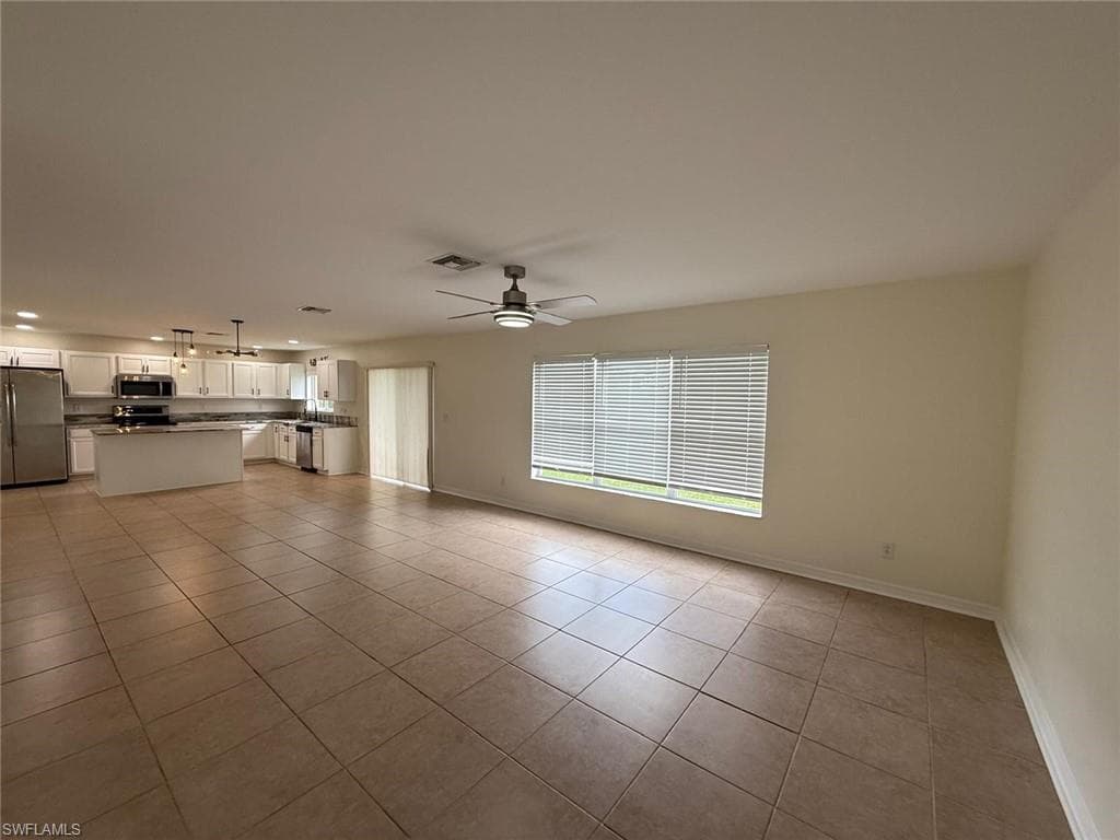 18168 Horizon View BLVD-12