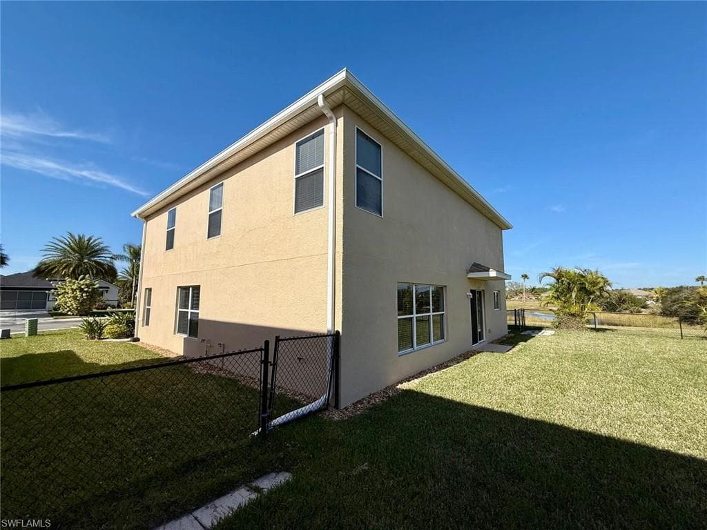 18168 Horizon View BLVD-35