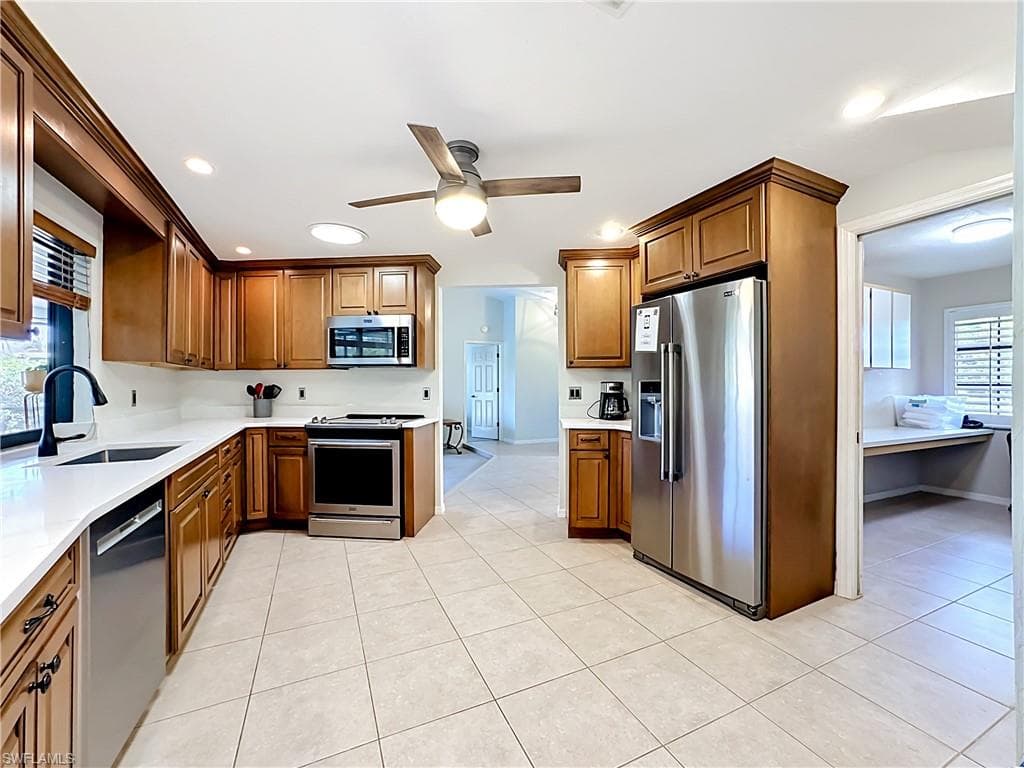 1201 Westfield DR-10