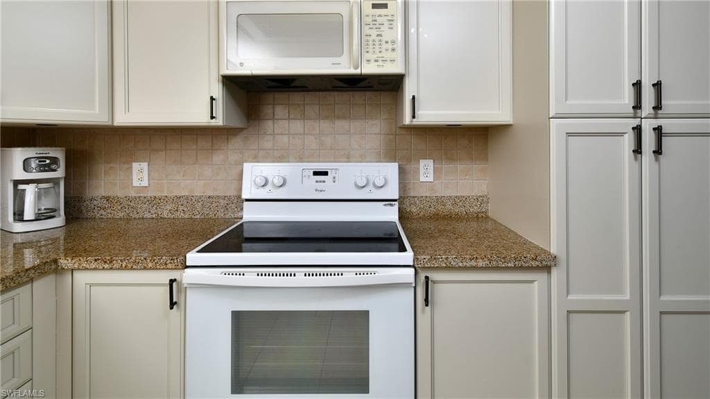 12581 Kelly Sands WAY 512-8