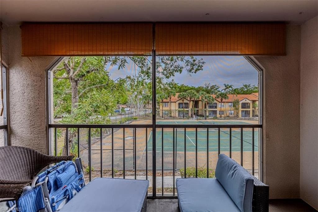 2202 Arbour Walk CIR 2124-16