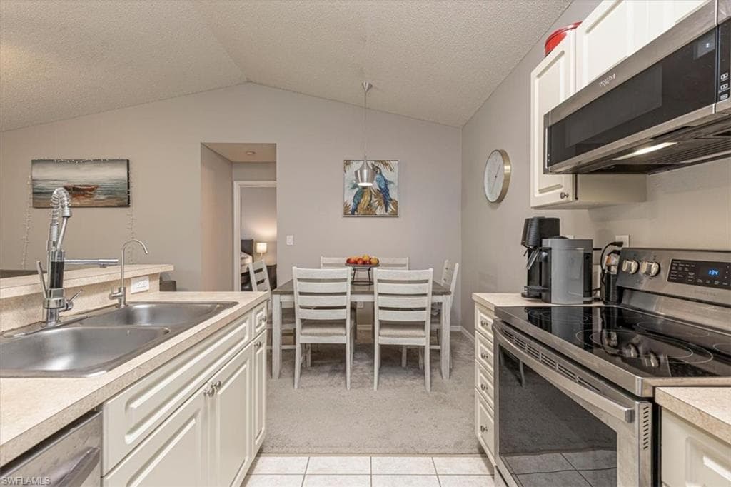 2202 Arbour Walk CIR 2124-5