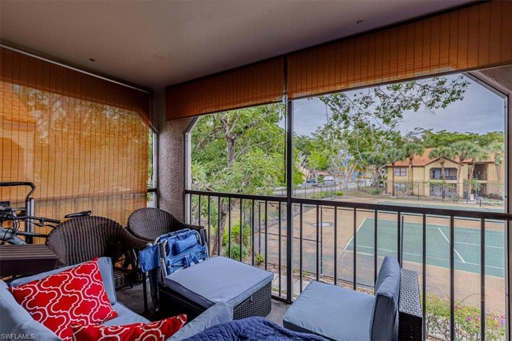2202 Arbour Walk CIR 2124-19