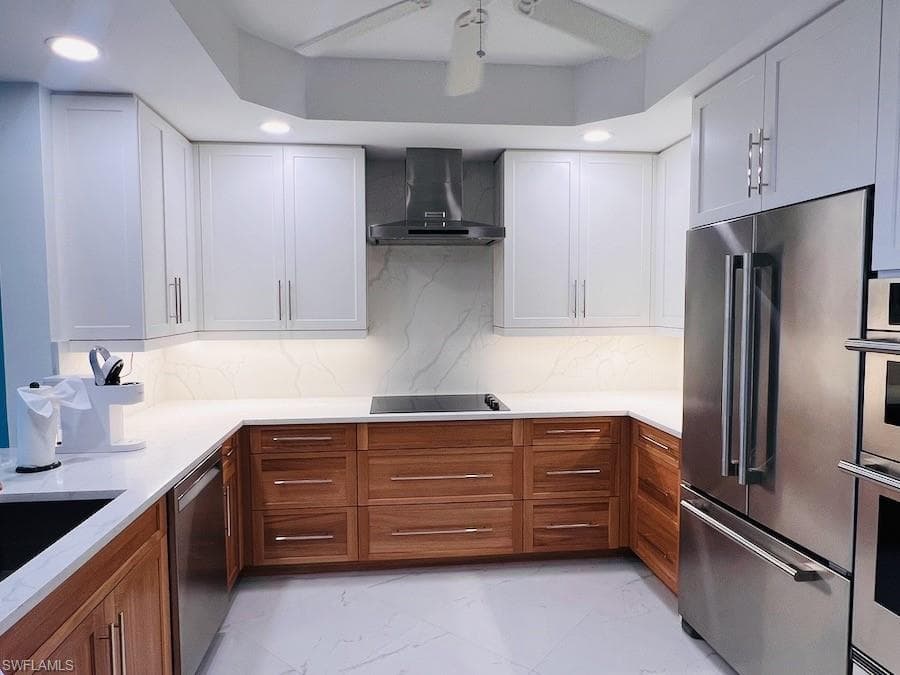 425 Cove Tower DR 902-3