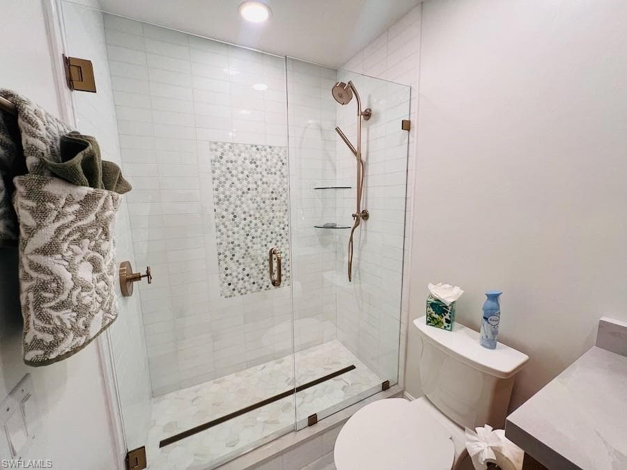 425 Cove Tower DR 902-14