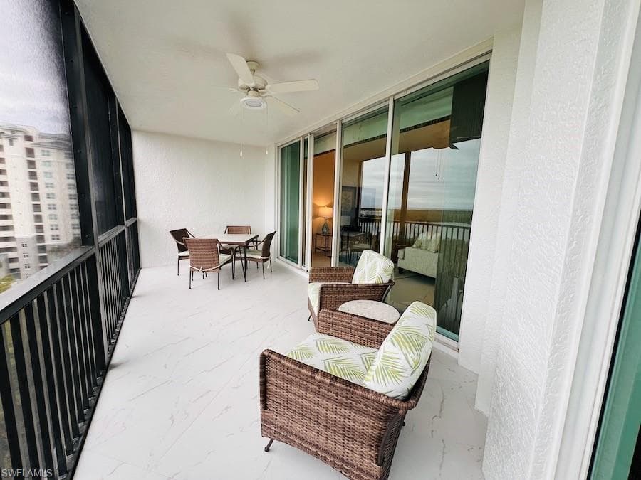 425 Cove Tower DR 902-18
