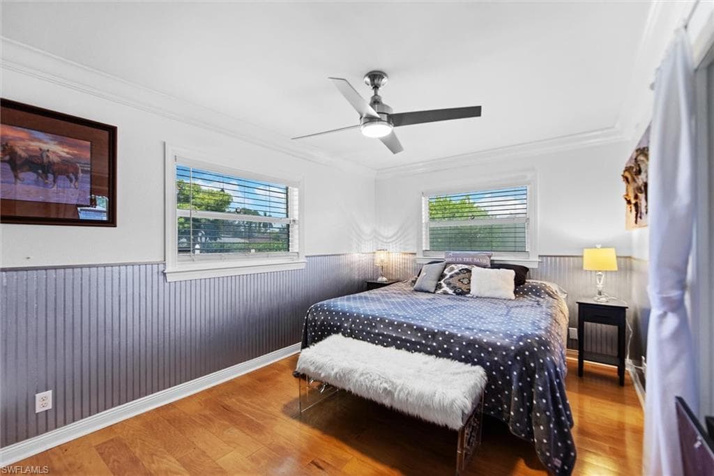 93 7th ST-23