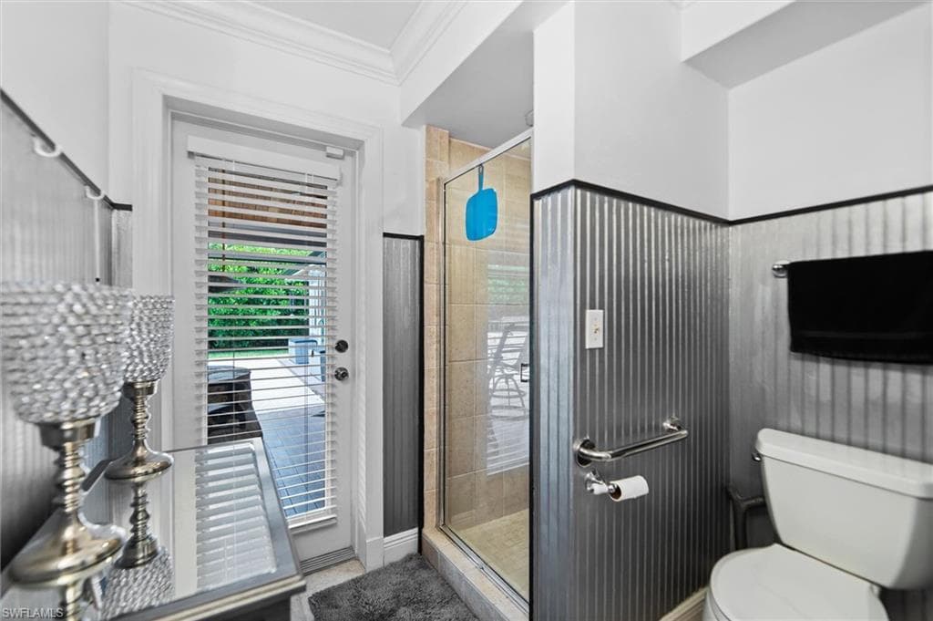 93 7th ST-26