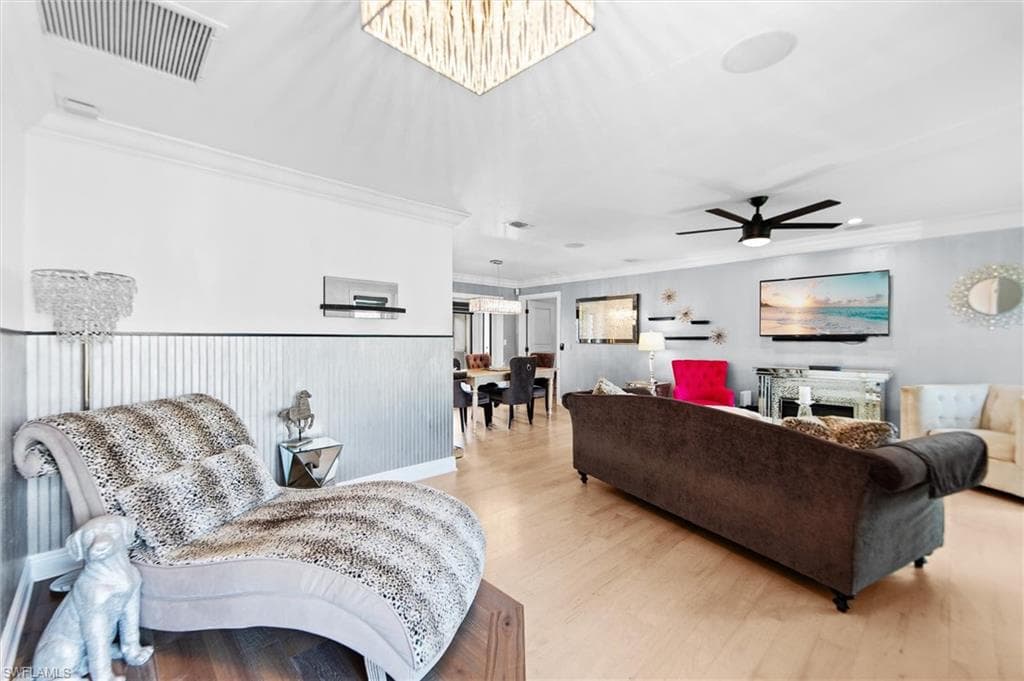 93 7th ST-9