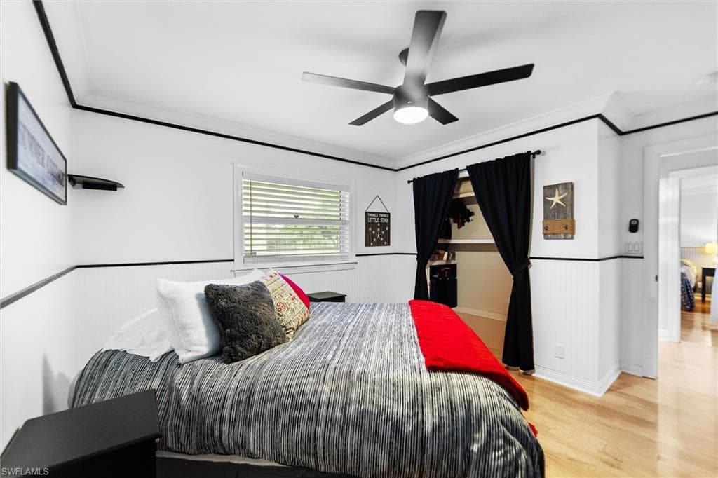 93 7th ST-21