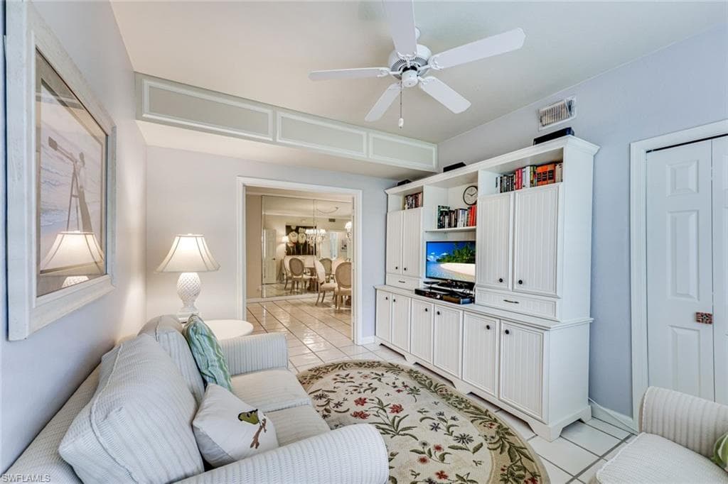 2325 Hidden Lake DR 1-18