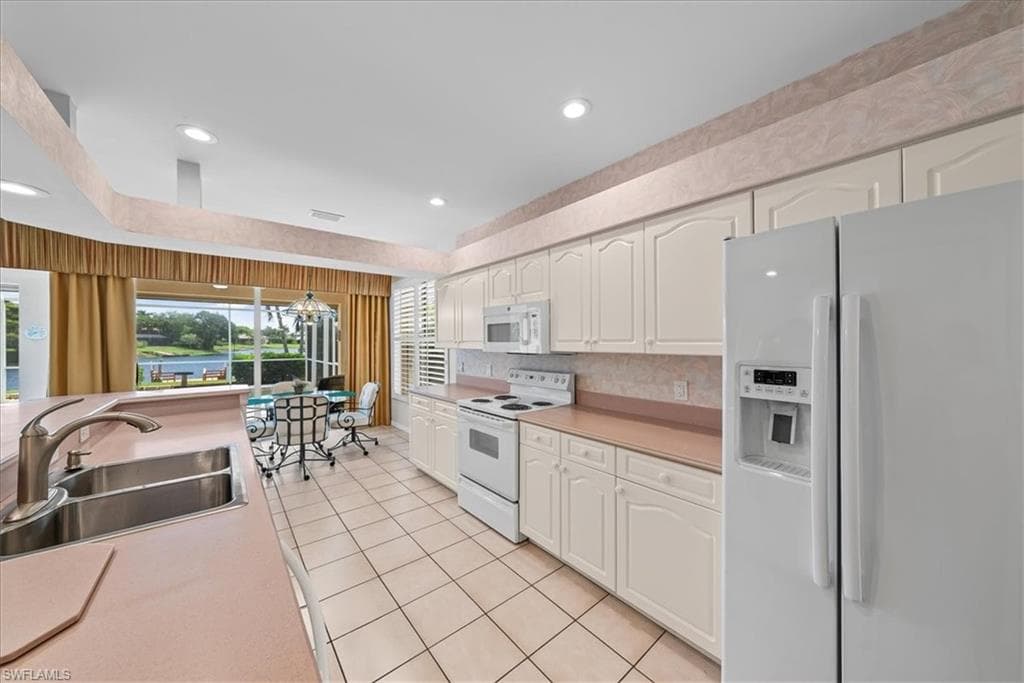 10848 Longshore WAY W-18