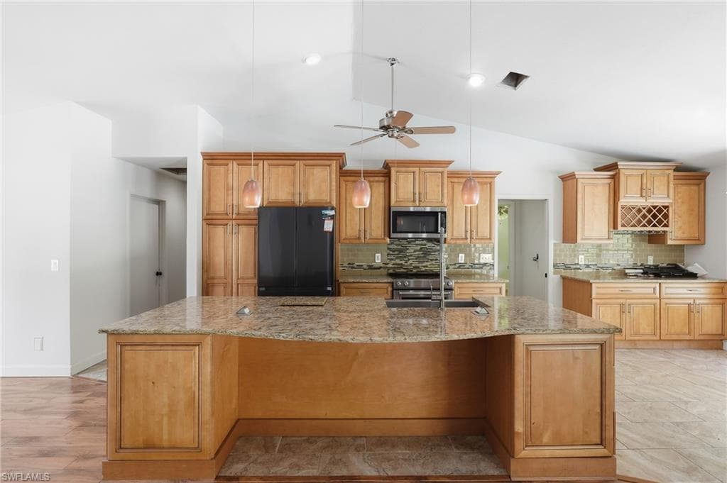 19028 Pine Run LN-6