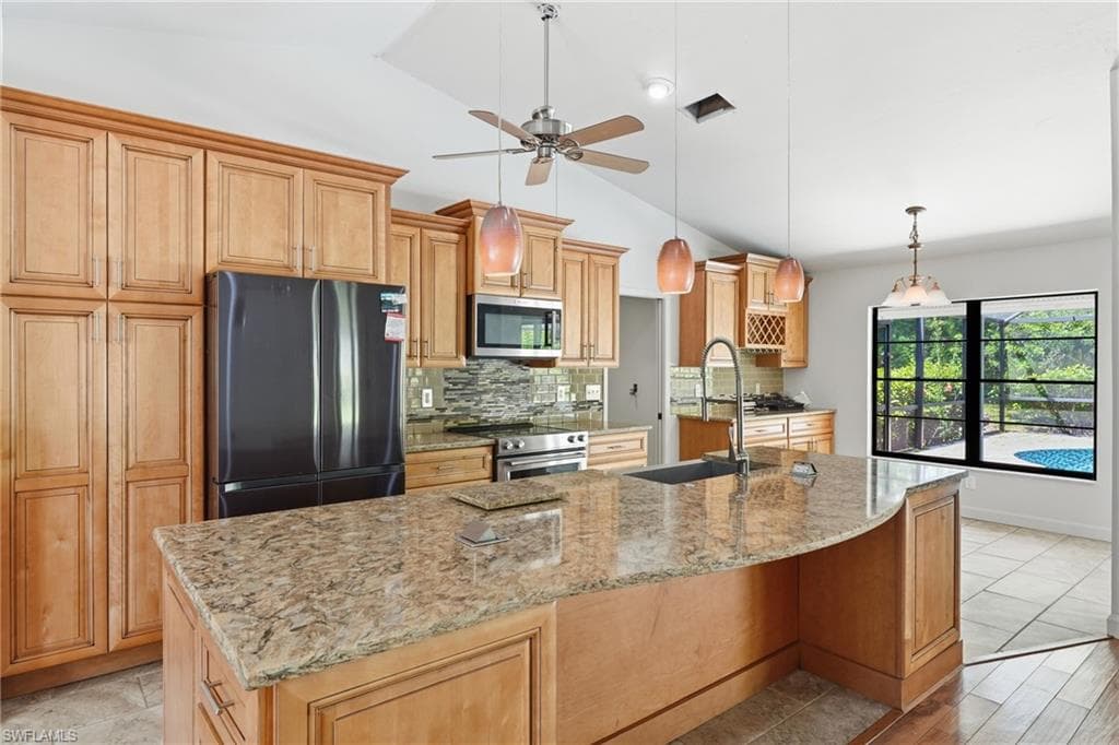 19028 Pine Run LN-7