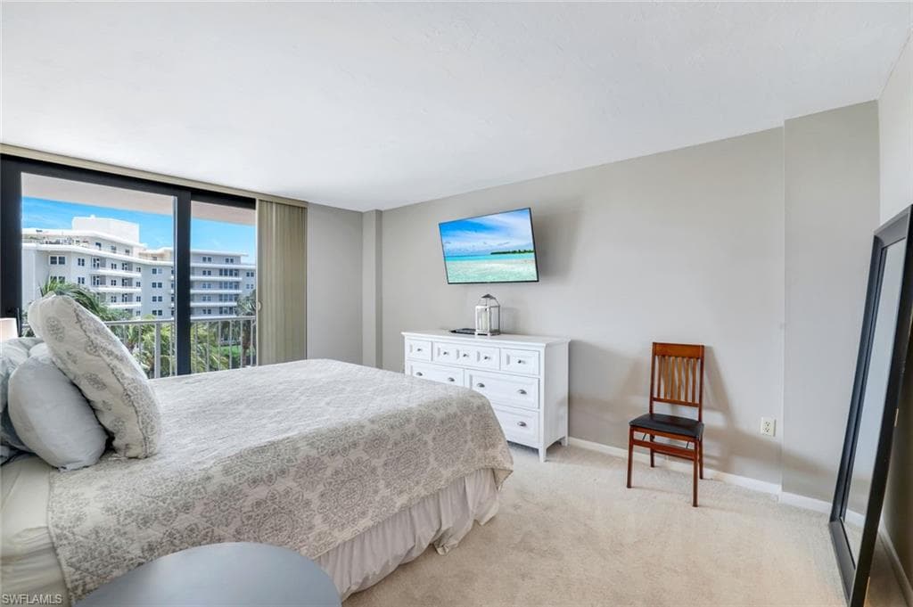 260 Seaview CT 407-12