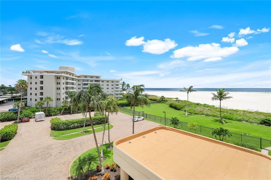 260 Seaview CT 407-19
