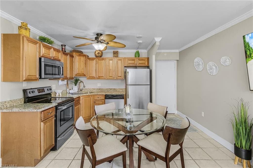 8701 Estero BLVD 304-6