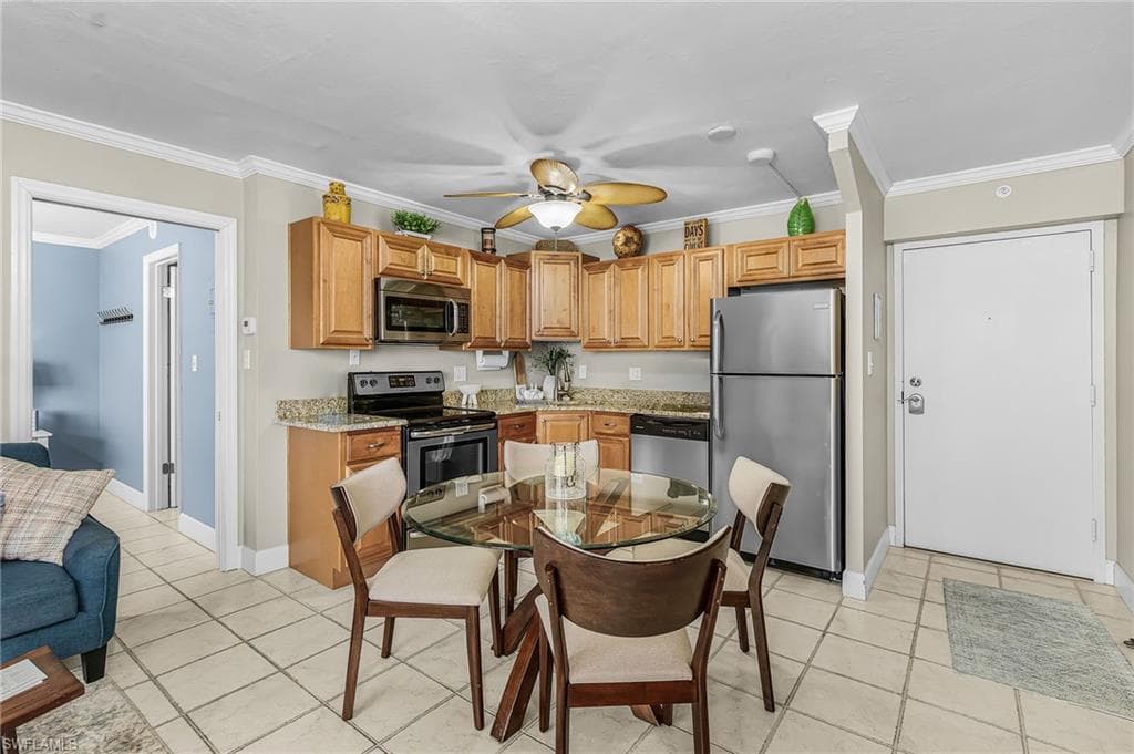 8701 Estero BLVD 304-5