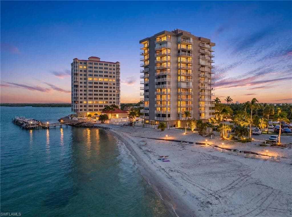 8701 Estero BLVD 304-20