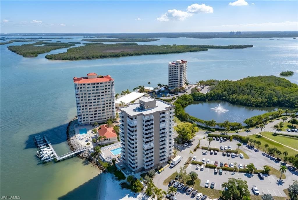 8701 Estero BLVD 304-21