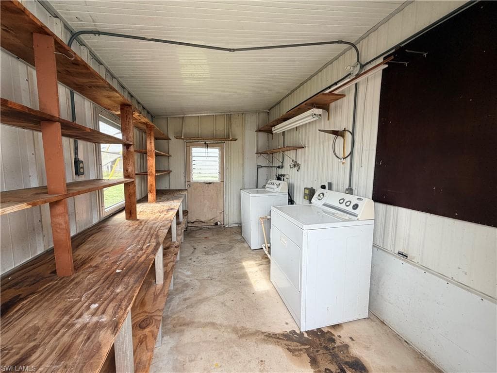 106 Gaslight AVE-17
