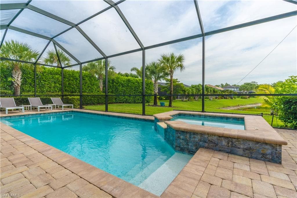 6727 Pennyroyal DR-15