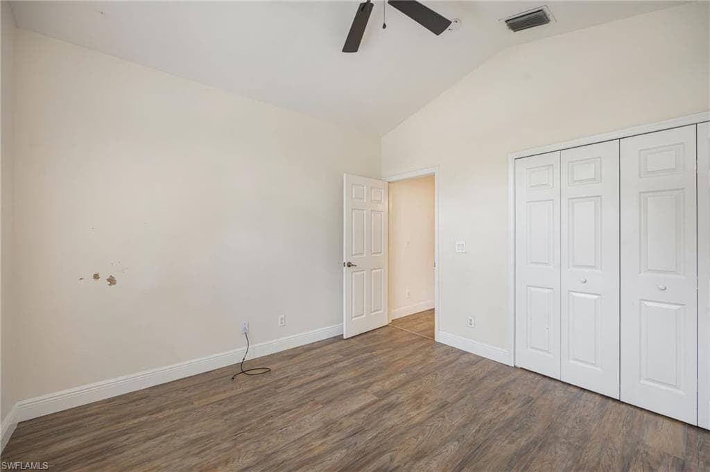 6477 Autumn Woods BLVD-24