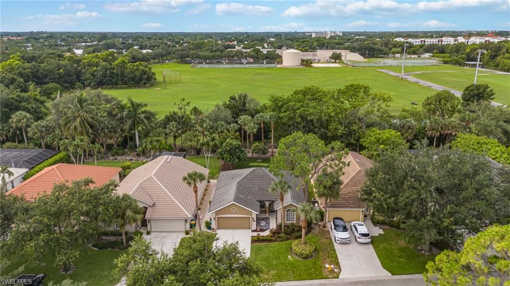 6477 Autumn Woods BLVD-4