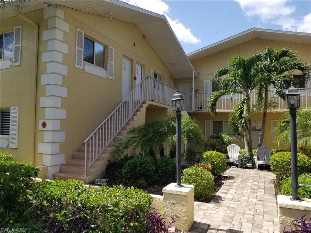 8162 Country RD 201-1