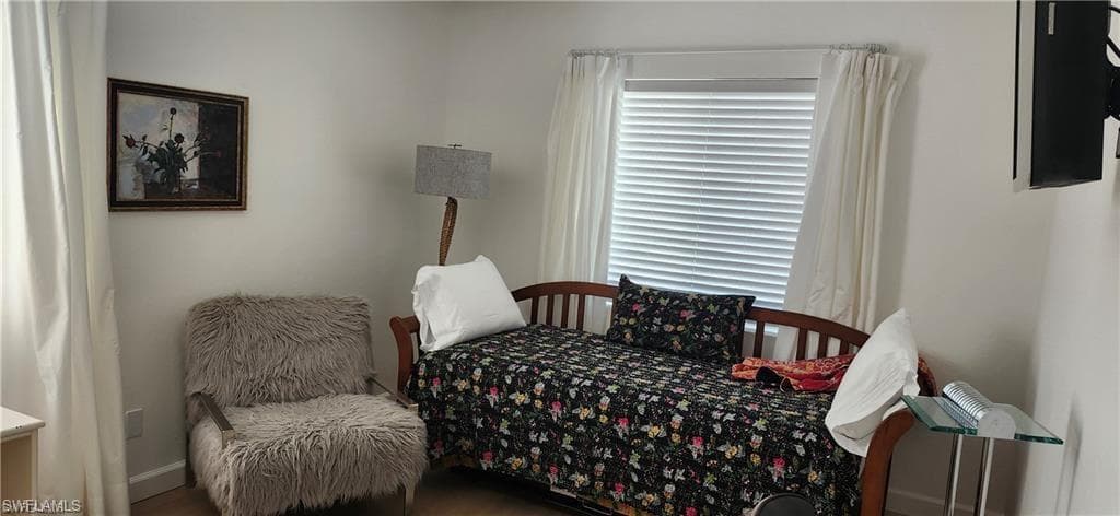1075 Foxfire LN 201-14