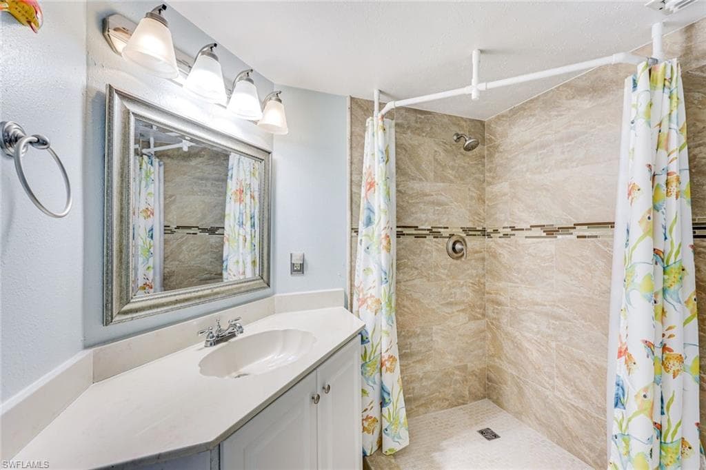 1702 Kings Lake BLVD 102-18