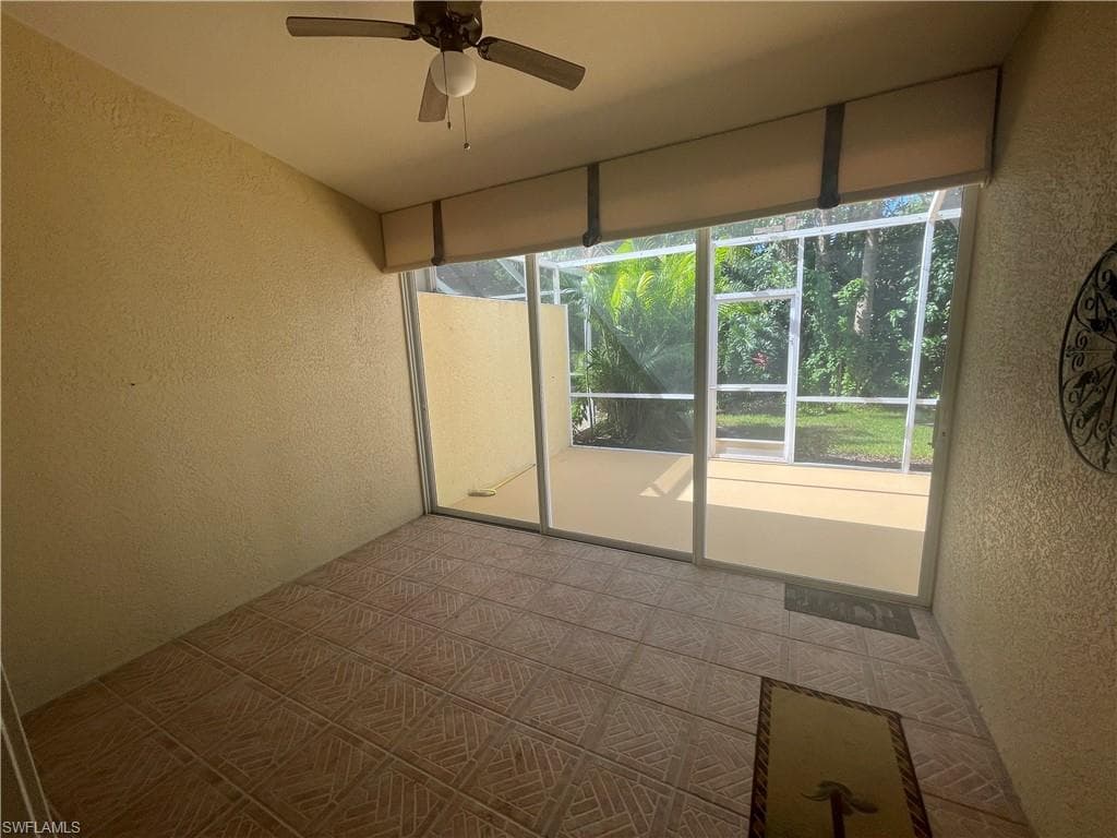 5708 Greenwood CIR 48-23