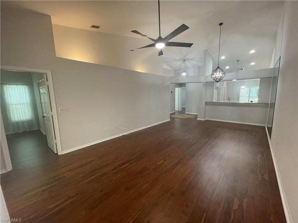 5708 Greenwood CIR 48-9