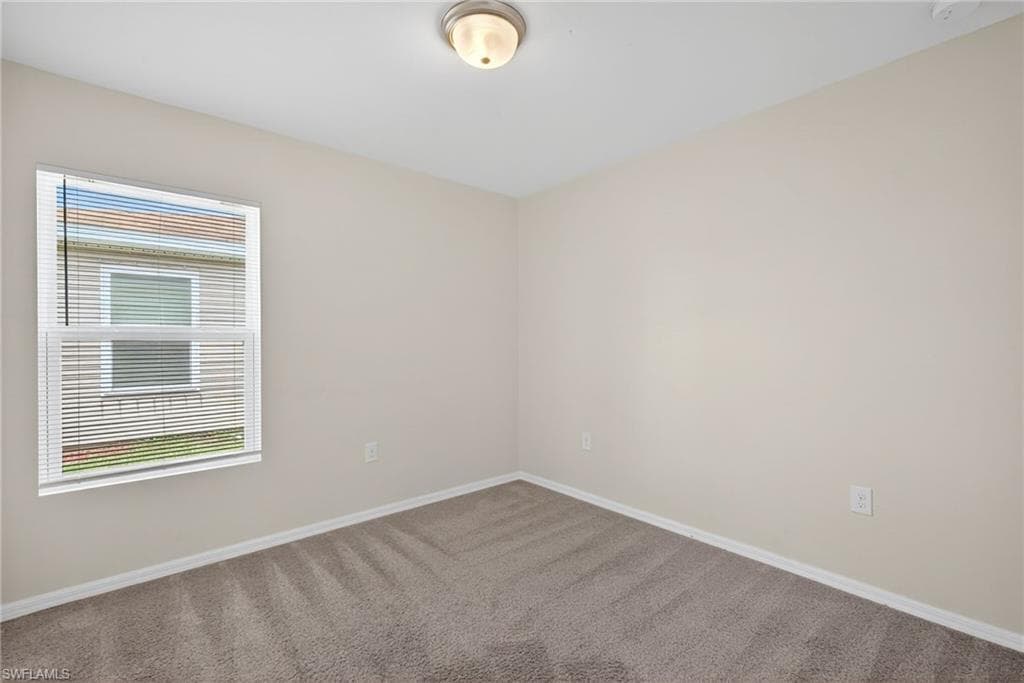18303 Gibraltar LN-17