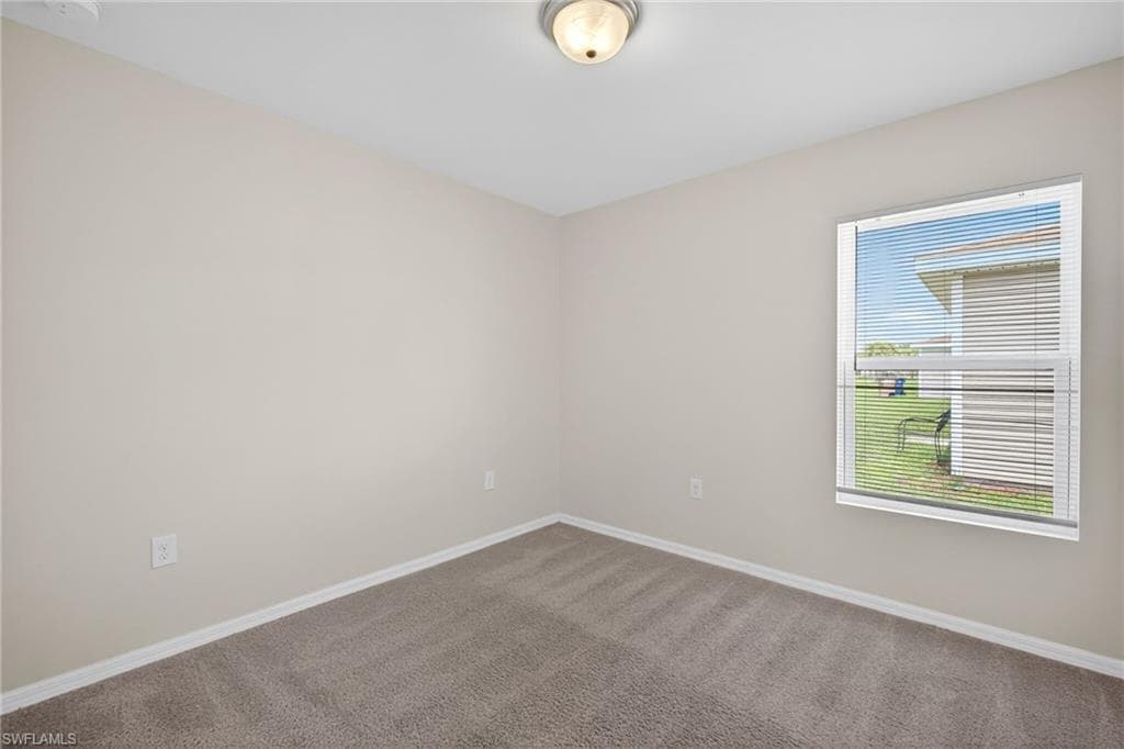 18303 Gibraltar LN-18