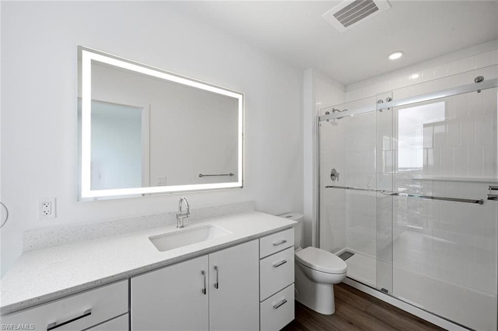 1950 Mayfair ST PH7-23