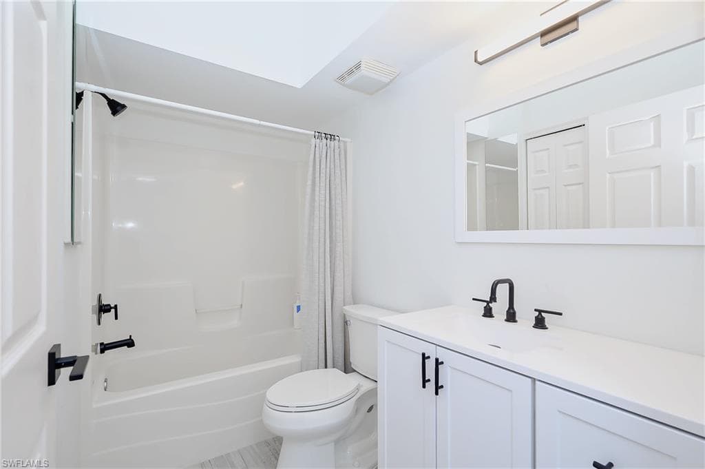 26700 Rosewood Pointe DR 201-18