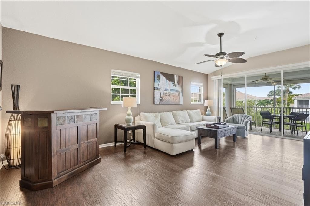 6914 Satinleaf RD N 201-11