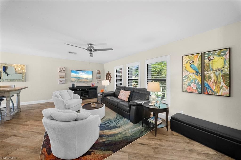 28581 Winthrop CIR-18