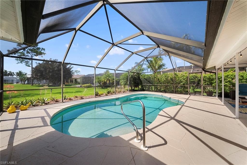 28581 Winthrop CIR-4