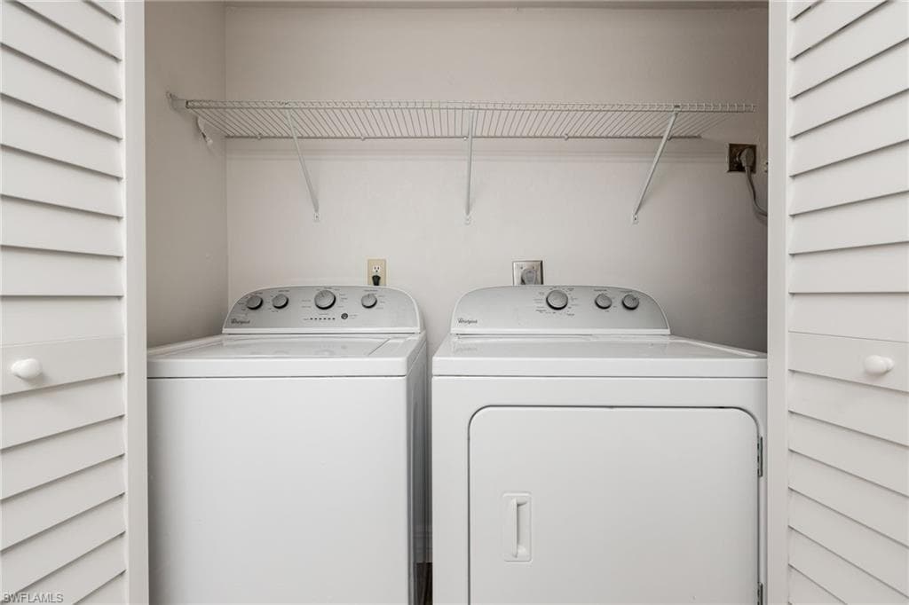 902 SW 48th TER 103-23