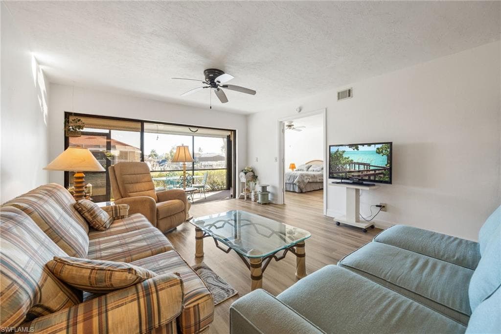902 SW 48th TER 103-13