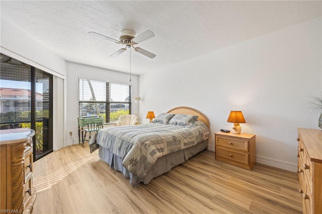 902 SW 48th TER 103-17