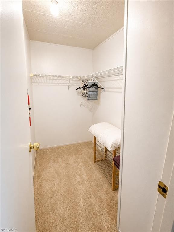 3404 Rainbow LN-18