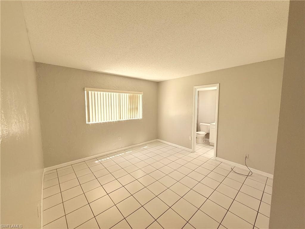 4923 Vincennes CT 3-9