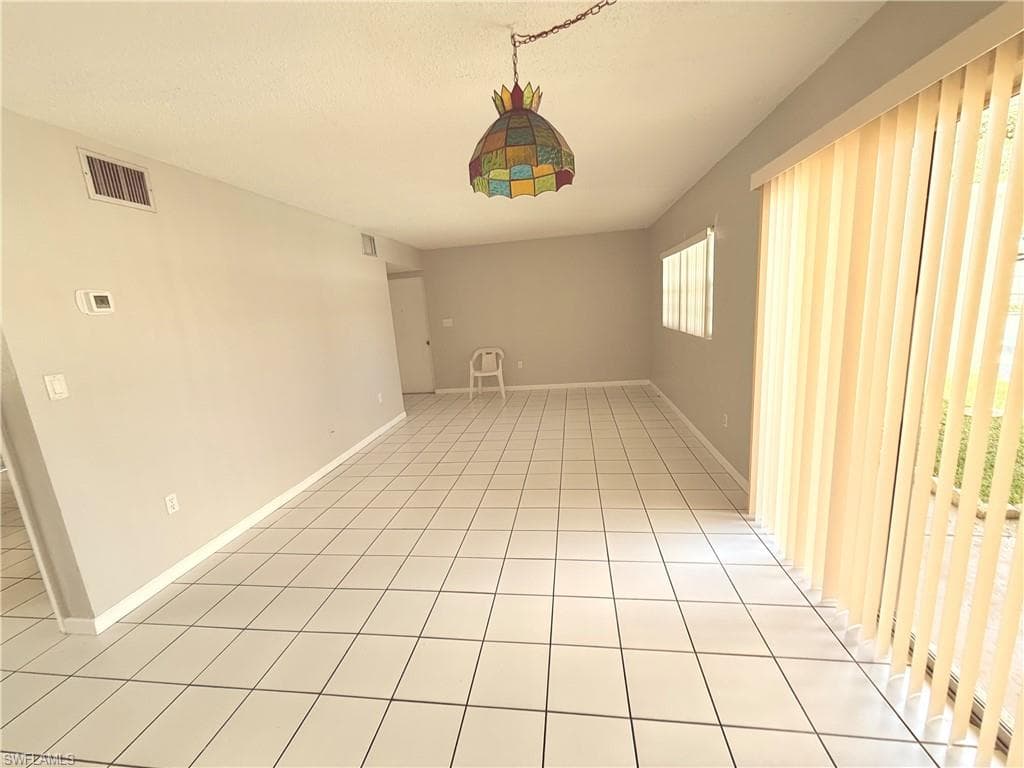 4923 Vincennes CT 3-4